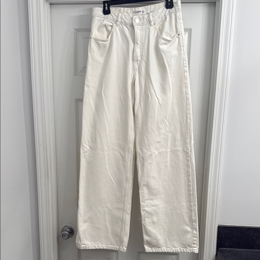 Pull&Bear White Straight Leg Jeans High-Waisted Size 8